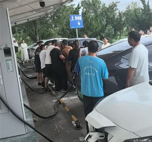 牌玺北京牌照新能源车转让及价格：老司机带你避开这些坑！